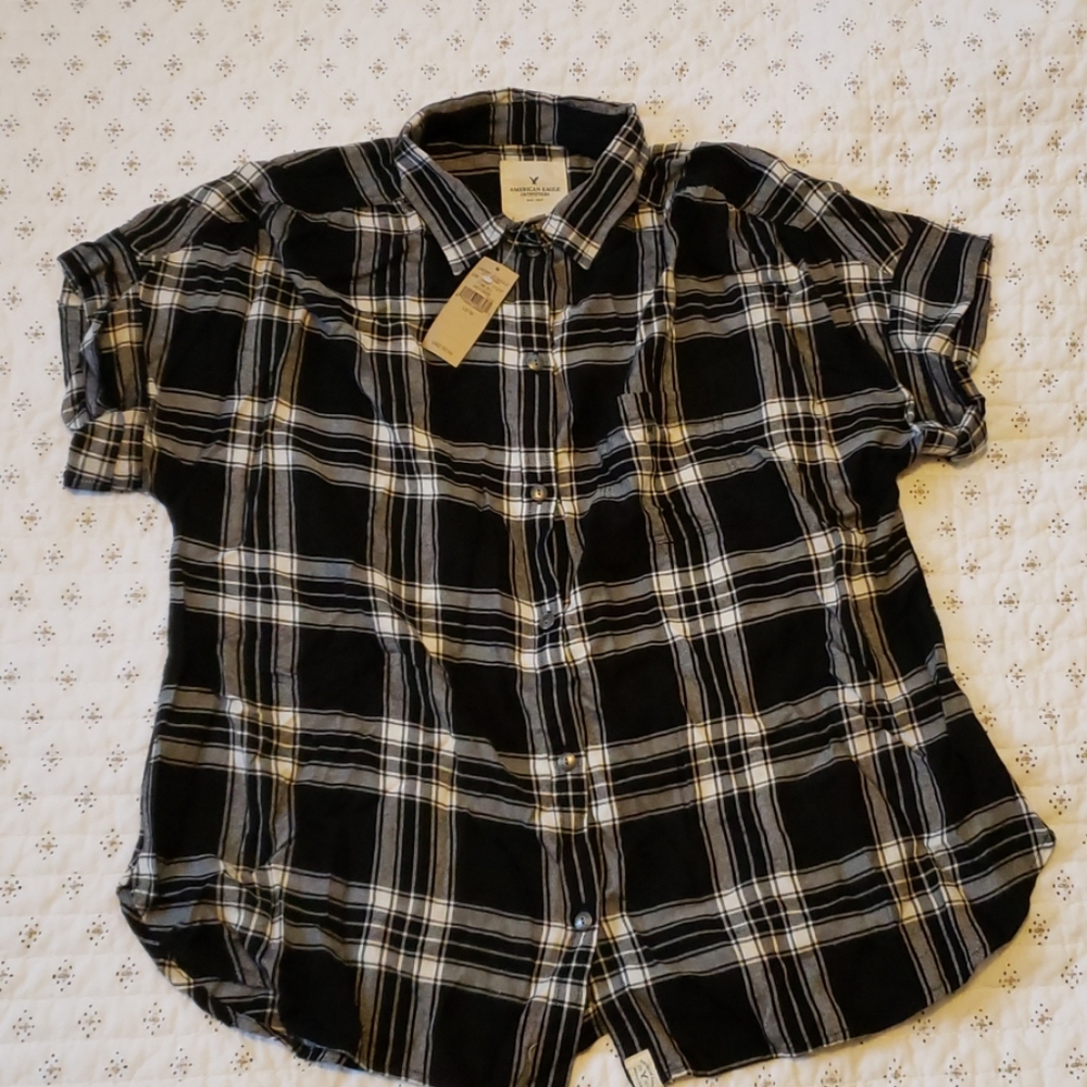 AE Plaid short sleeve button up